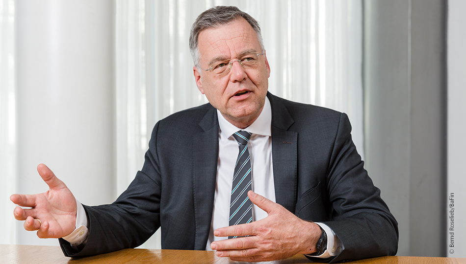 Porträtaufnahme von Raimund Röseler, Exekutivdirektor Bankenaufsicht.